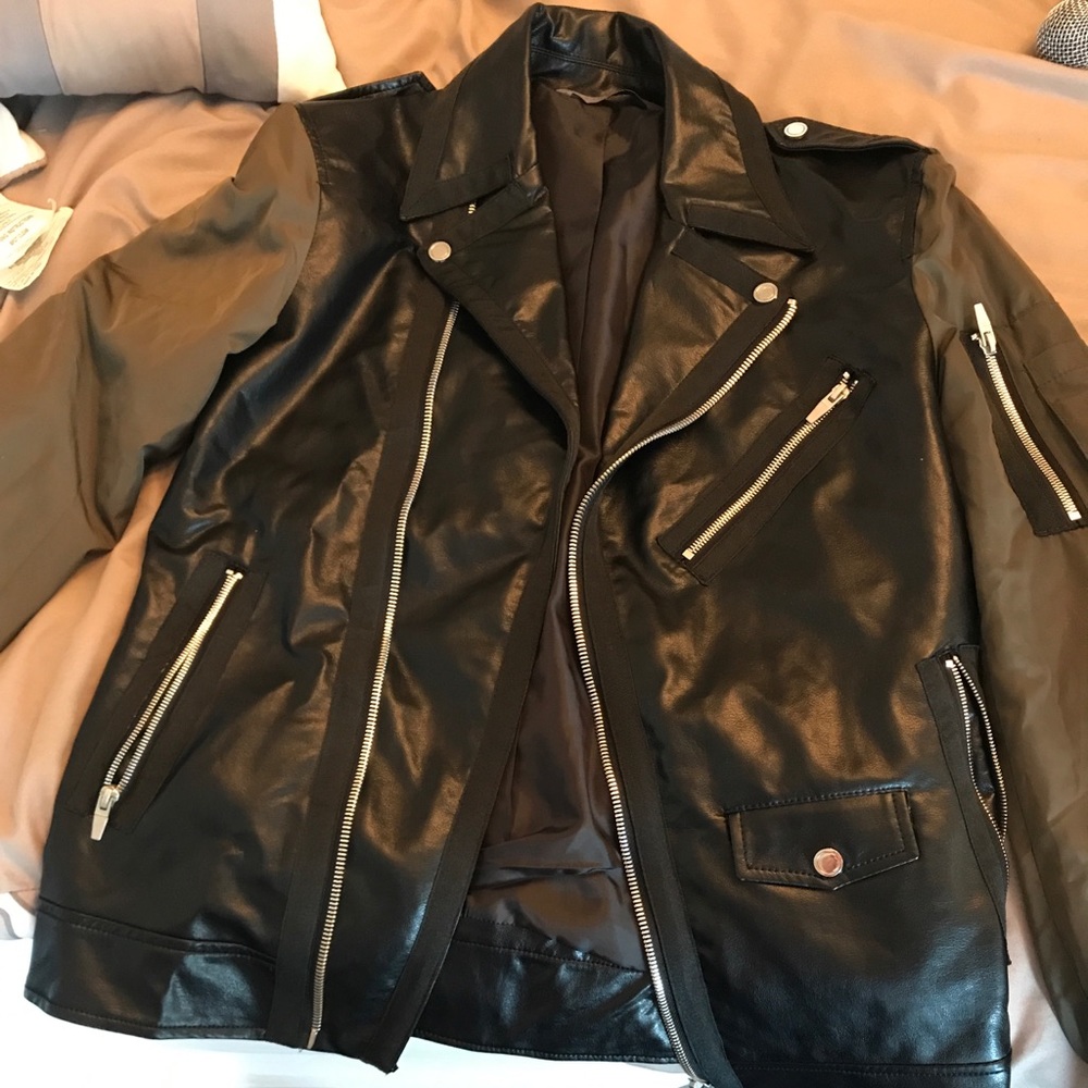 Zara men’s faux leather biker/bomber jacket small